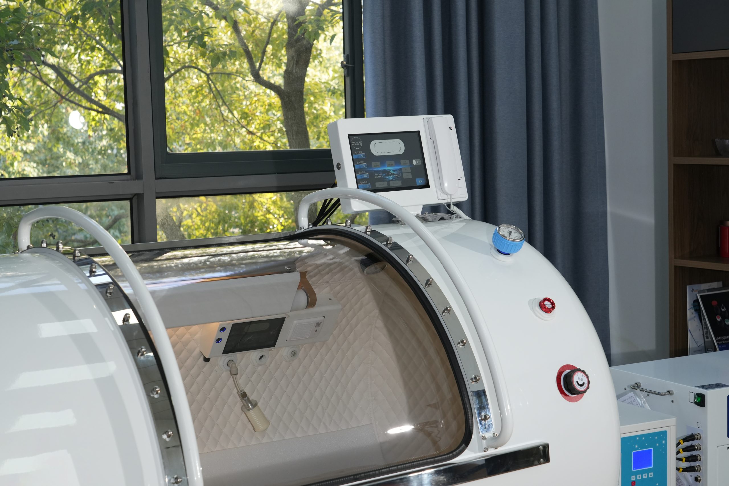 HP1501-100 Hard Hyperbaric Chamber for 2 Persons