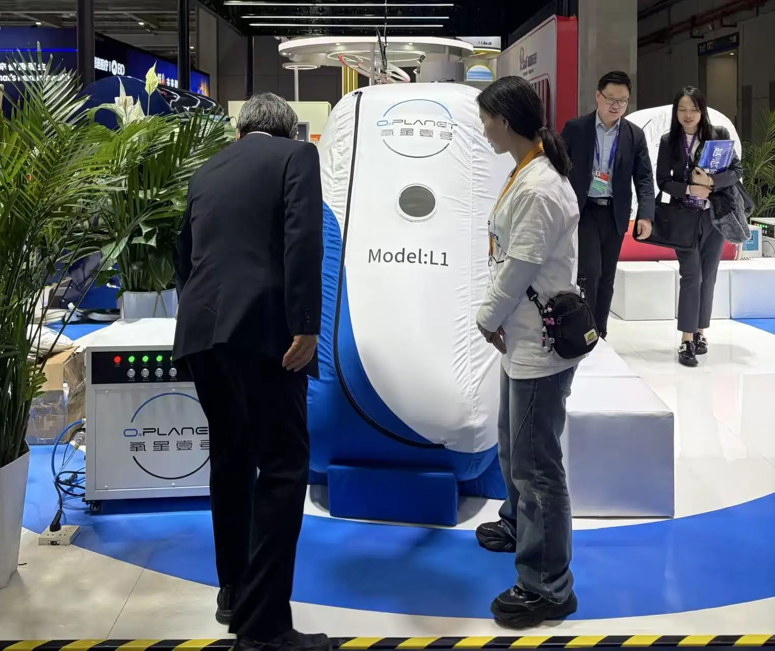 Macy-pan Hyperbaric Oxygen Chamber at the Exhibition