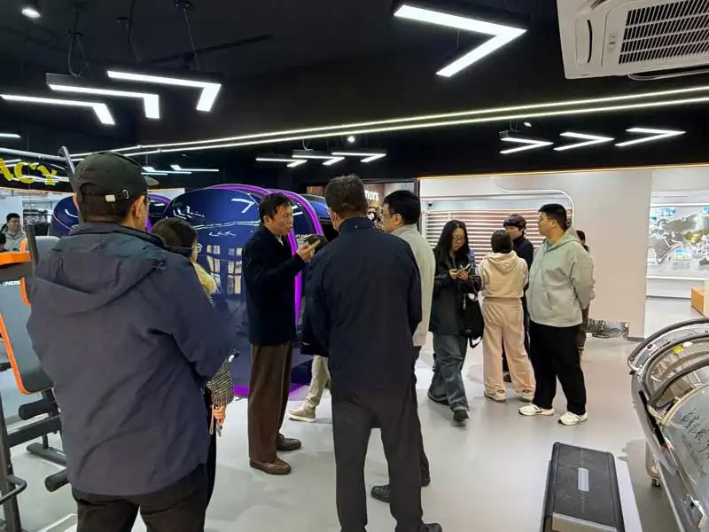 Meteorologists Visit the MACY-PAN Home Hyperbaric Oxygen Chamber