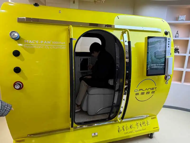 Meteorologists Visit the MACY-PAN Home Hyperbaric Oxygen Chamber